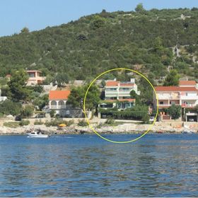 Apartments Tonka Vinisce