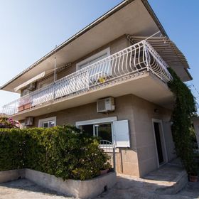 Apartment Ivica Slatine