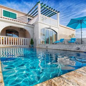 House Stone&Olive Marina