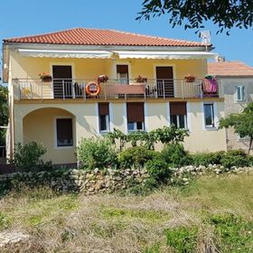 Apartment Zvone Veli Rat