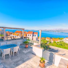 Apartments Terrace Postira