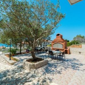 Apartments Jope Stara Novalja