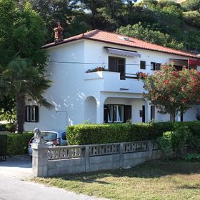 Apartments Ivo Supetarska Draga