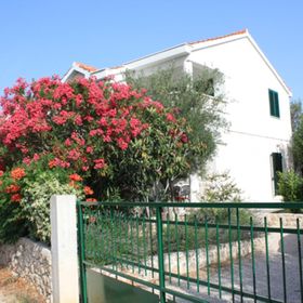 Apartments Suzana Zdrelac