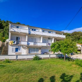 Apartment Ren Kampor