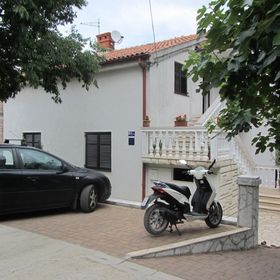 Apartment Darko Malinska