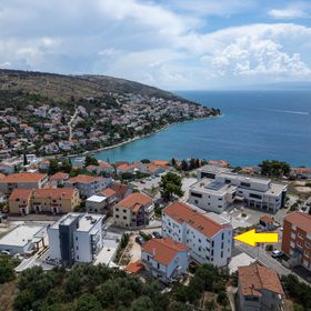 Apartments Diva Okrug Gornji