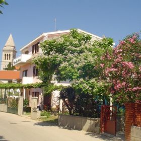 Apartments Nebo Pakostane