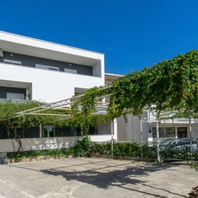 Apartments Zdravko Duce