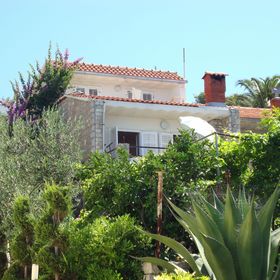 Apartments Zlatko Slobodan Stomorska