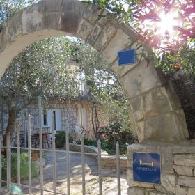 Apartments Janja Necujam