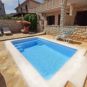 Apartment Mari Supetar