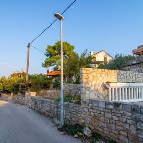 Apartments Mari Stomorska