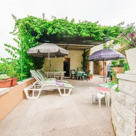 Apartment Nedjeljka Postira