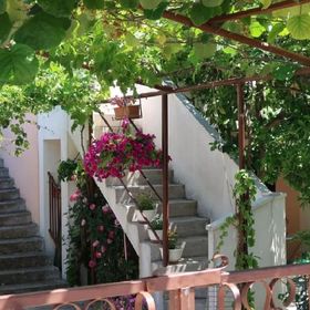 Apartments Brti Supetar