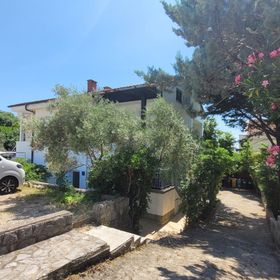 Apartment Loncar 2 Krk