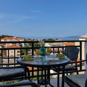 Apartment Josip Makarska