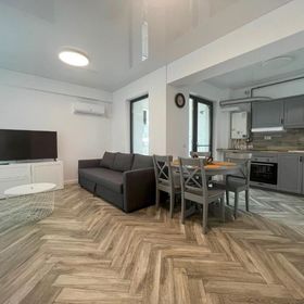 Black Sea Booking - Eva & Tudor Năvodari