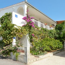 Apartments Paž Vinisce