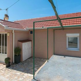 Apartment Jure Brist