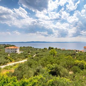 Apartment Damir Tucepi