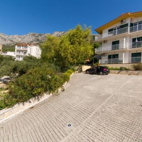 Apartments Gloria Gradac