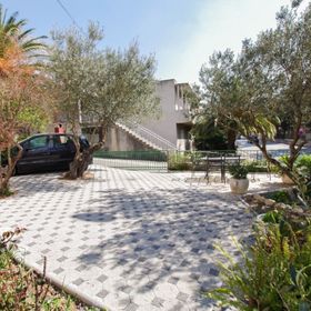 Apartments Srzi 1 Makarska