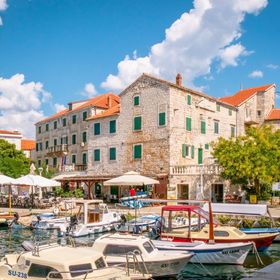 Apartment Afitojen Postira