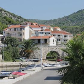 Apartments Nina Seget Vranjica