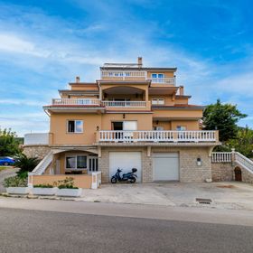 Apartments Mig Supetarska Draga