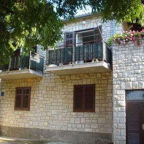 Apartment Neri Supetar