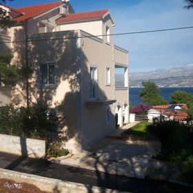 Apartments Annie Postira