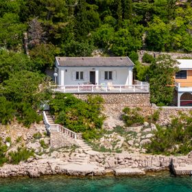 House Ivanka Karlobag