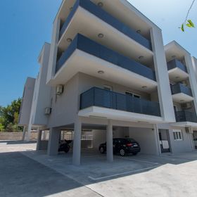 Apartments Mario Makarska II