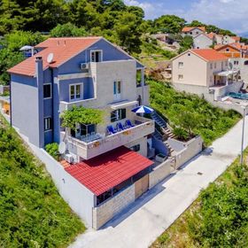 Apartment Panorama Postira II