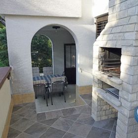 Apartment Renata Njivice