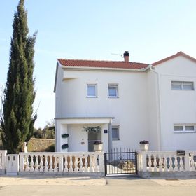 Apartments Marin Biograd