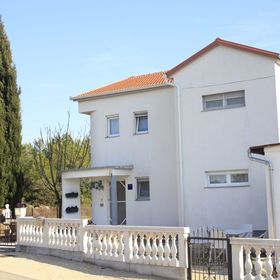 Apartments Marin Biograd