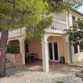 Apartments Var Sveta Nedjelja