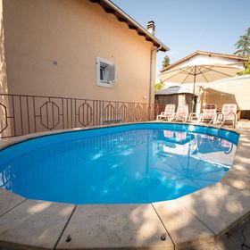 Apartment Ivona Njivice