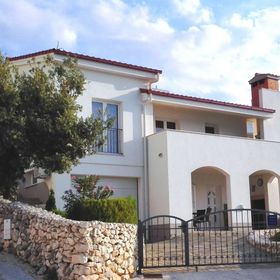 Apartments Tih Sevid