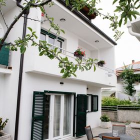 Apartments Petri Tisno