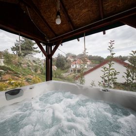 Sukorose Jakuzzis Vendégház Sukoró