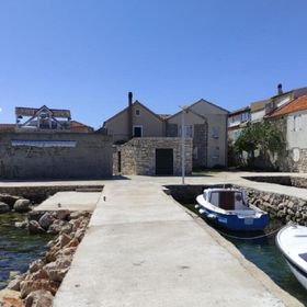 Apartment Antonio Murter