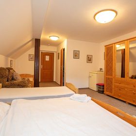 RESTAURACE A PENZION U JELENA Křivoklát