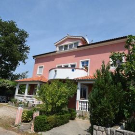 Apartments Jozefina Malinska II