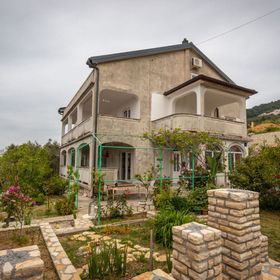 Apartments Nada Banjol II