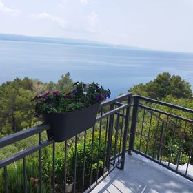 Apartments Mare Brela