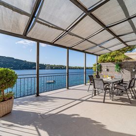 Vendégház Karbuni - CDS890