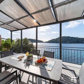 Vendégház Karbuni - CDS890